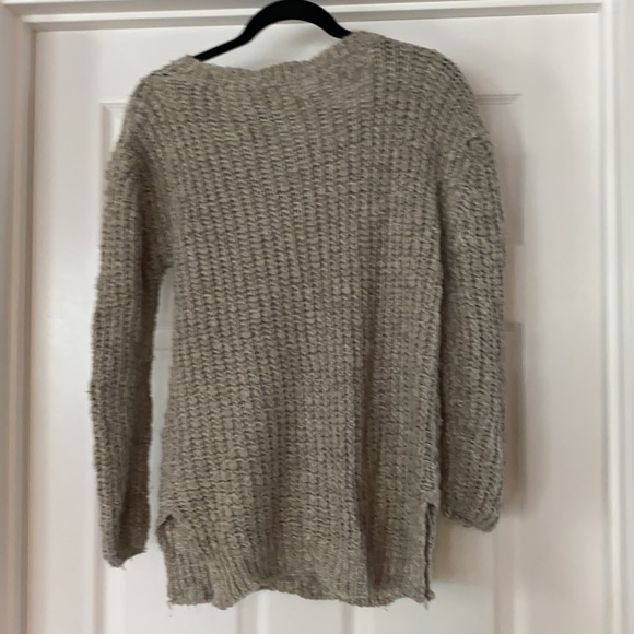 Grey sweater - Picture 2 of 3